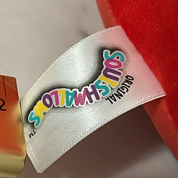 Squishmallows 12β EMANI - She is Nicoleβs right-hand elf. ππ
π§πΎβππππ - Picture 5 of 8